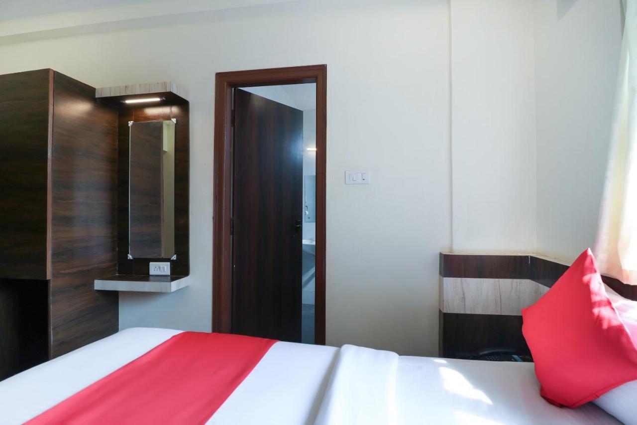 Oyo 36197 Royal Wood Hotel Bangalore Esterno foto