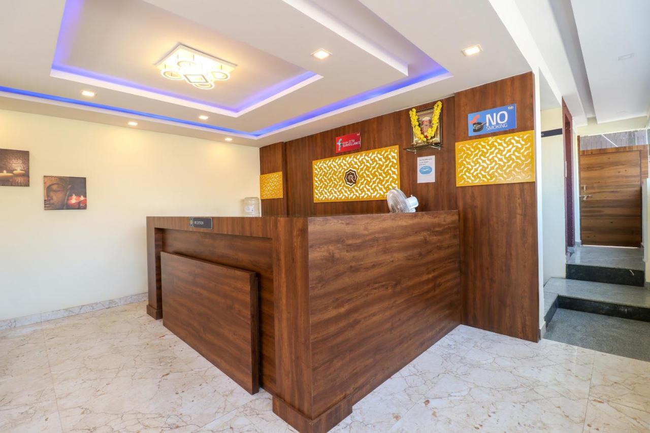 Oyo 36197 Royal Wood Hotel Bangalore Esterno foto