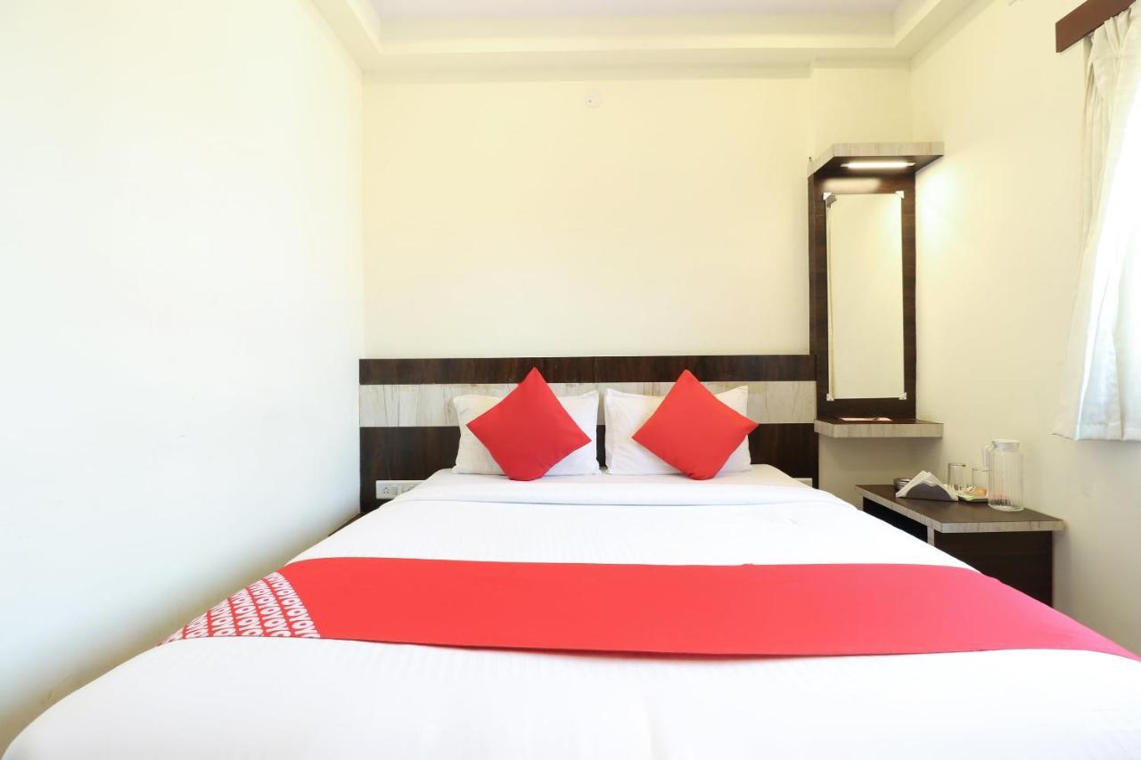 Oyo 36197 Royal Wood Hotel Bangalore Esterno foto