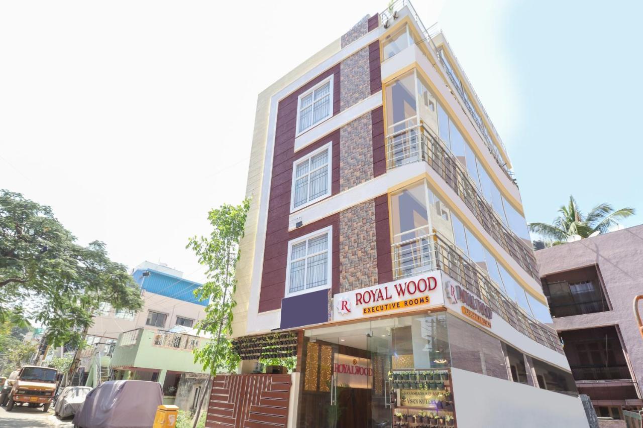 Oyo 36197 Royal Wood Hotel Bangalore Esterno foto