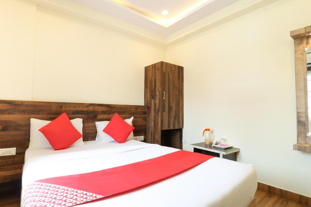 Oyo 36197 Royal Wood Hotel Bangalore Esterno foto