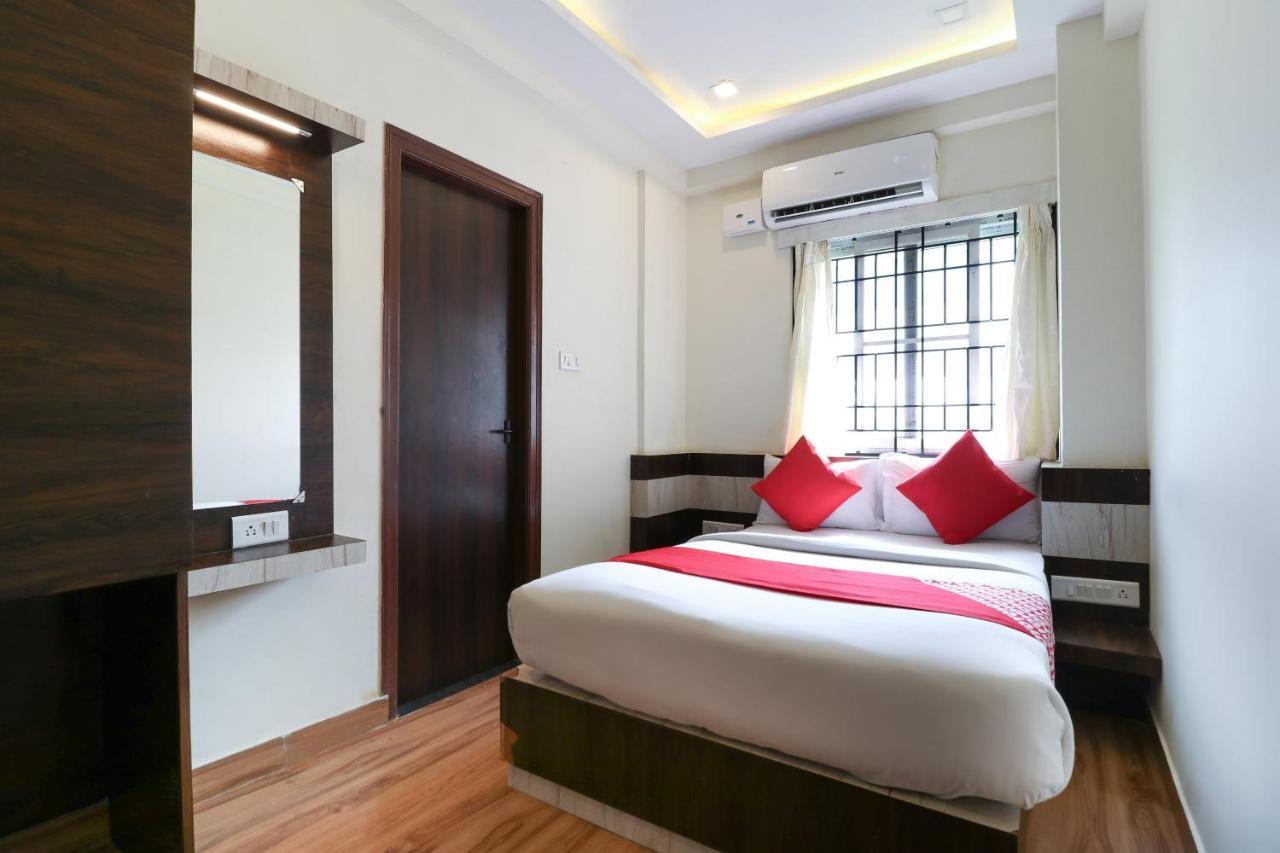 Oyo 36197 Royal Wood Hotel Bangalore Esterno foto