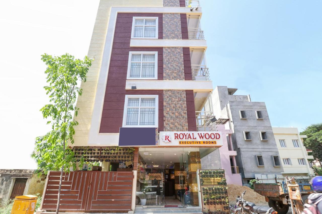 Oyo 36197 Royal Wood Hotel Bangalore Esterno foto