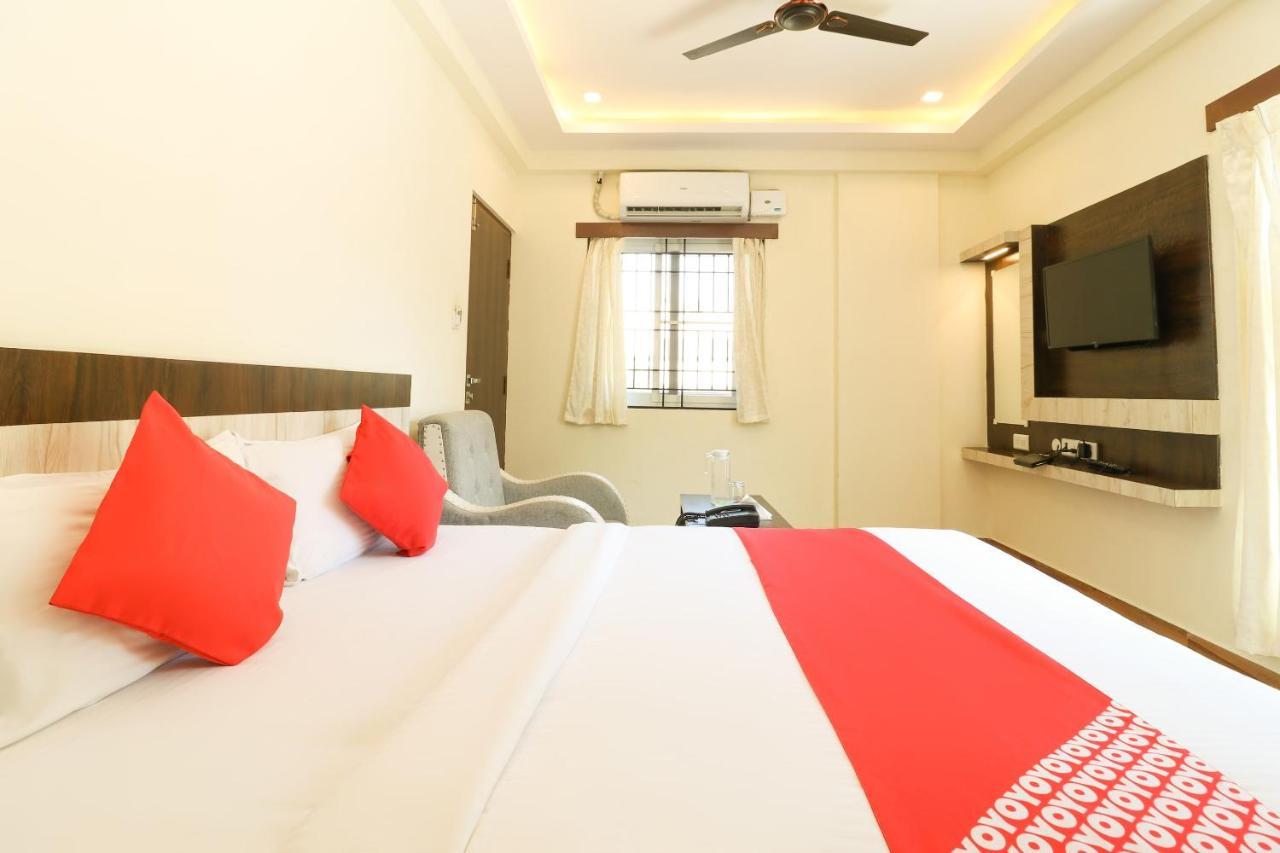 Oyo 36197 Royal Wood Hotel Bangalore Esterno foto