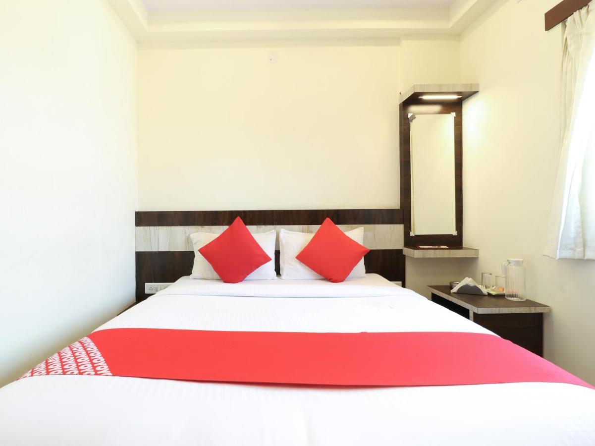 Oyo 36197 Royal Wood Hotel Bangalore Esterno foto