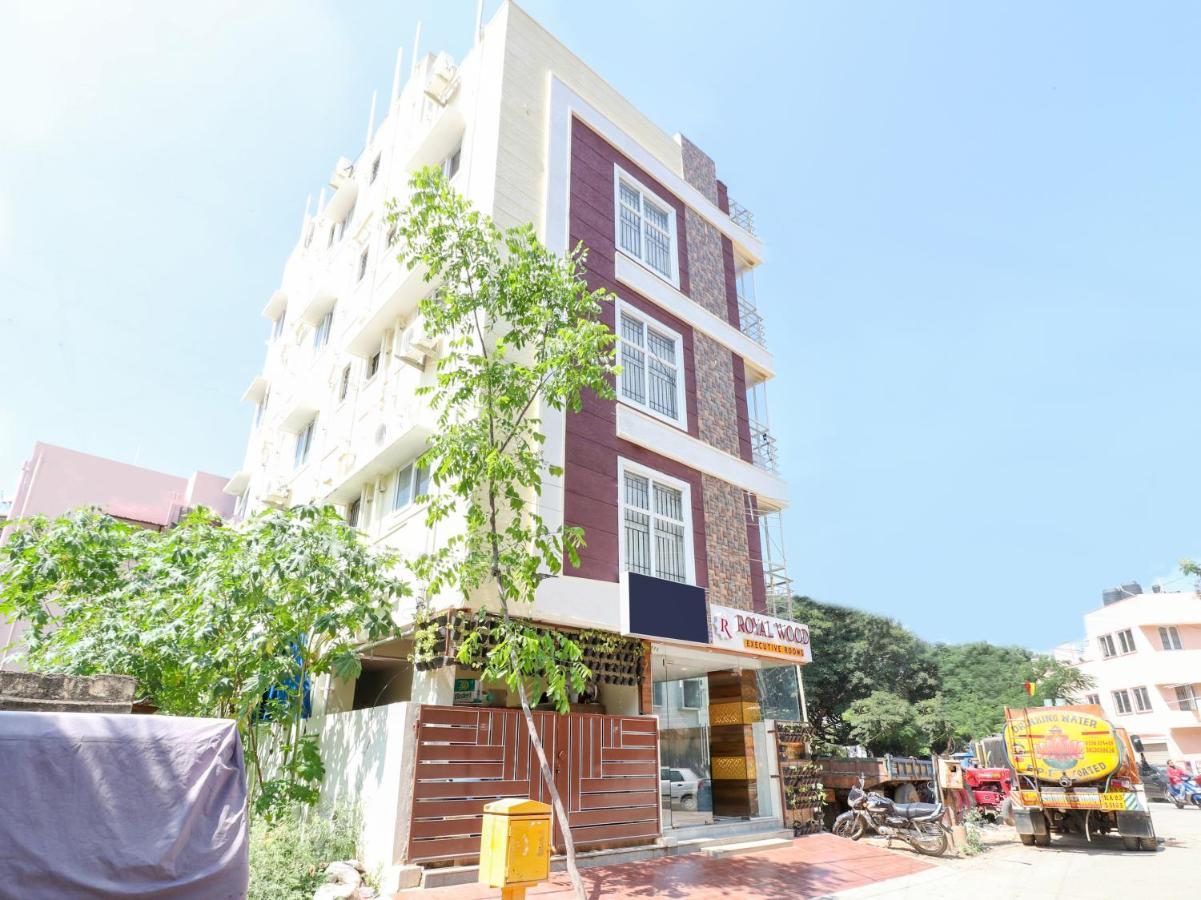 Oyo 36197 Royal Wood Hotel Bangalore Esterno foto