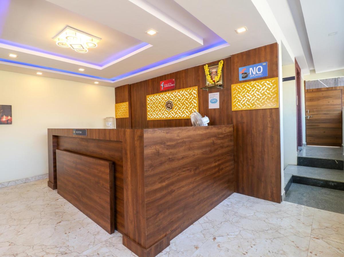 Oyo 36197 Royal Wood Hotel Bangalore Esterno foto